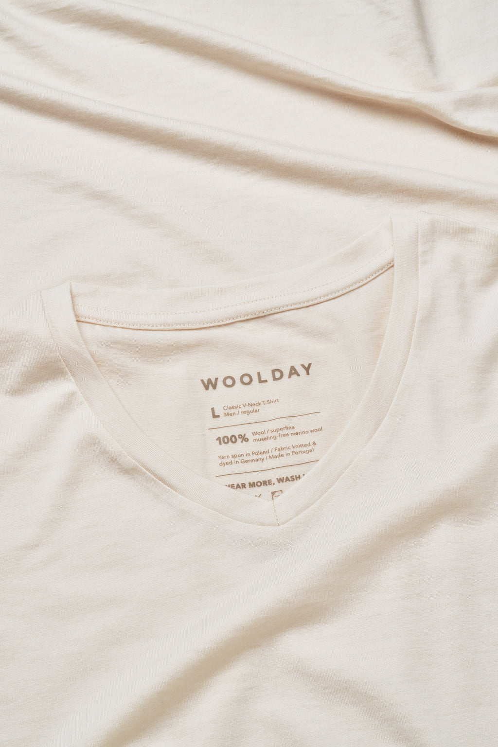 The Classic Merino V-Neck – Ivory