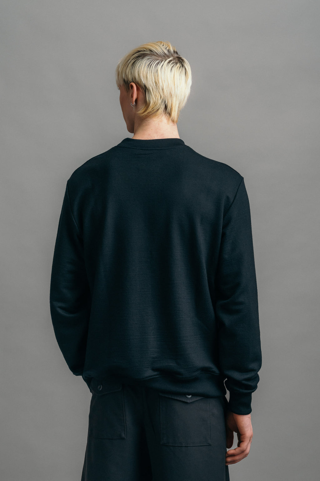 The Merino Sweatshirt – Black
