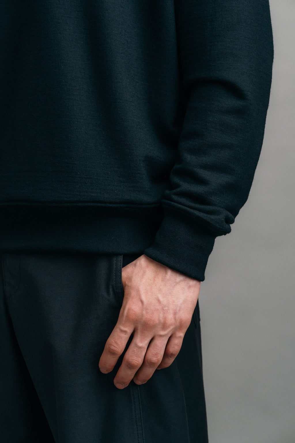The Merino Sweatshirt – Black