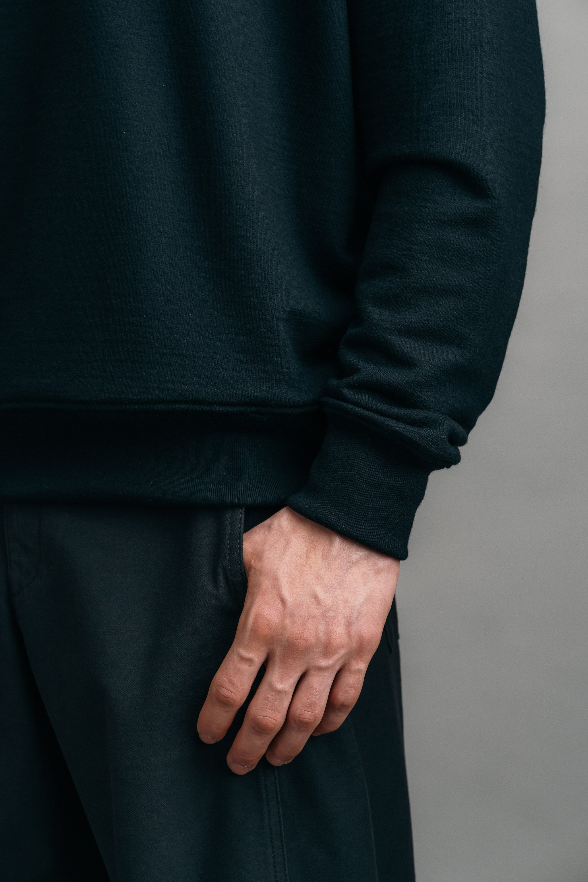 The Merino Sweatshirt – Black