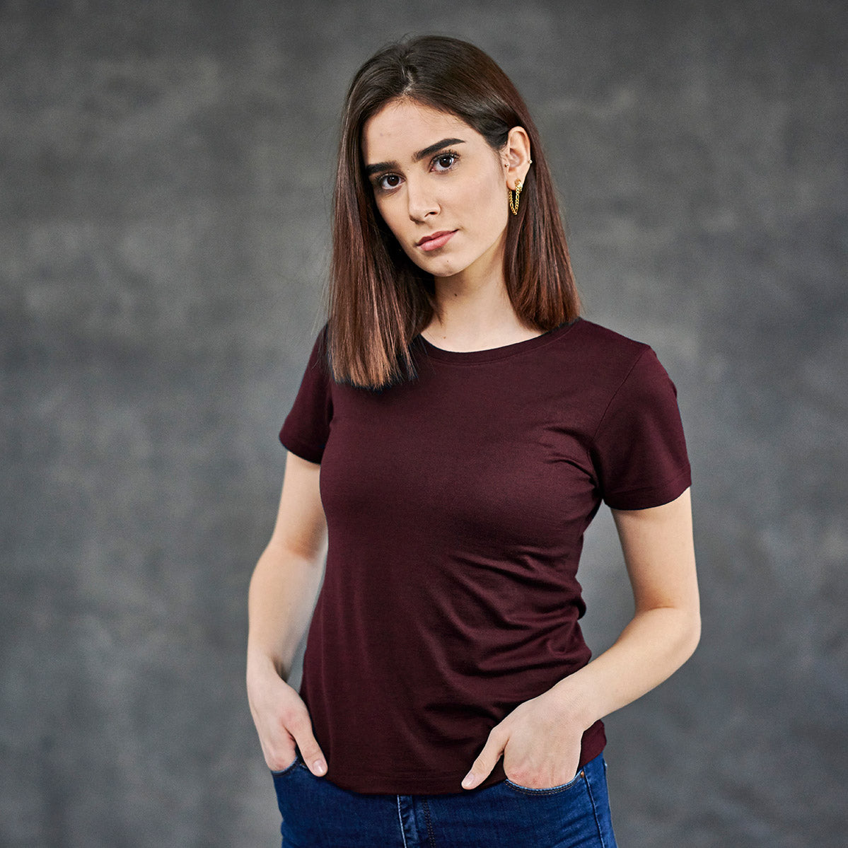 Dark red shirt outlet womens